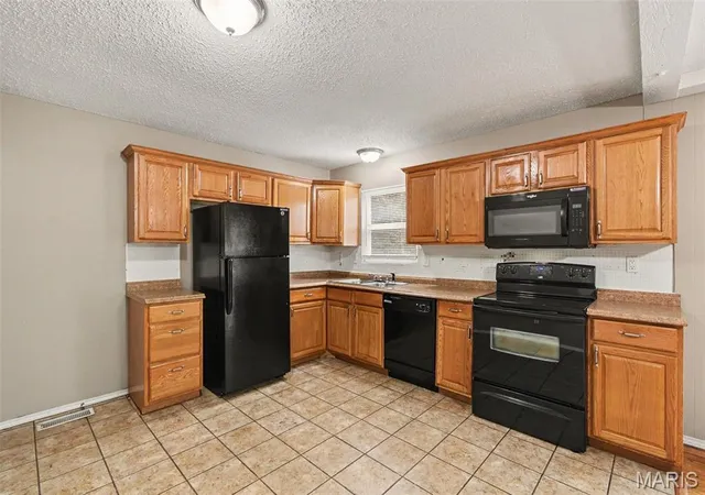 Photo 3 of Single family home for sale at 12995 Verwood Dr, Florissant, MO 63033 | MLS# MIS26061426 | Listing updated on 2026-09-25