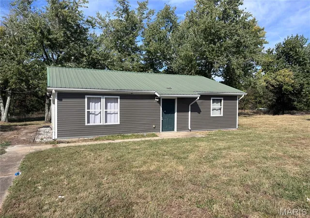 Photo 1 of Single family home for sale at 335 Brightstone Rd, Farmington, MO 63640 | MLS# MIS26061437 | Listing updated on 2026-10-02