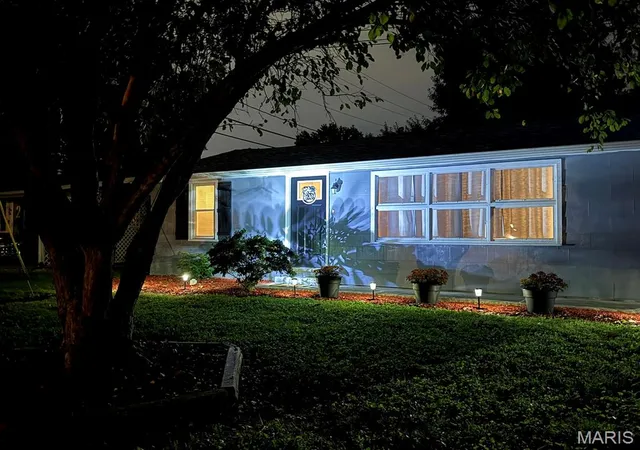 Photo 3 of Sale Pending at 1 Springview Pl, Cape Girardeau, MO 63701 | MLS# MIS26061440 | Listing updated on 2026-10-05