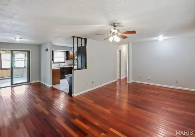 Photo 3 of Single family home for sale at 1476 E Springfield Rd, Sullivan, MO 63080 | MLS# MIS26061445 | Listing updated on 2026-09-24
