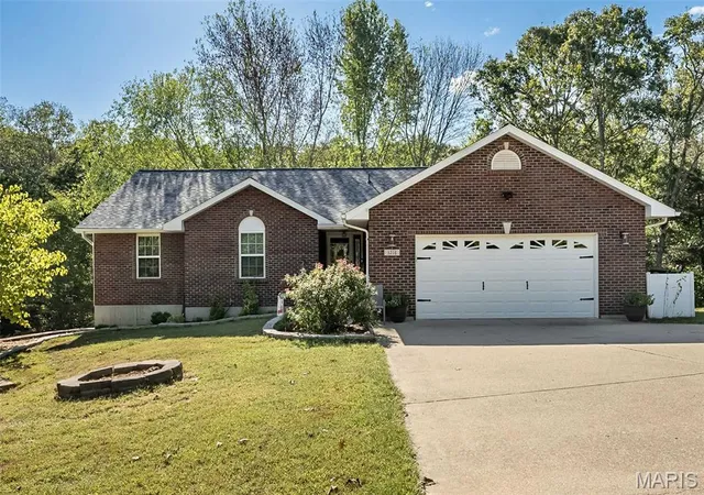 Photo 1 of Single family home for sale at 3216 Watson Rd, Festus, MO 63028 | MLS# MIS26061456 | Listing updated on 2026-09-29