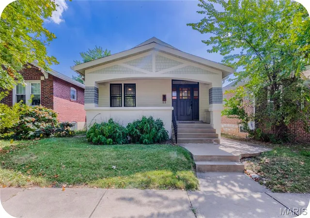Photo 1 of Sale Pending at 6036 Hartford St, Saint Louis, MO 63139 | MLS# MIS26061472 | Listing updated on 2026-09-28