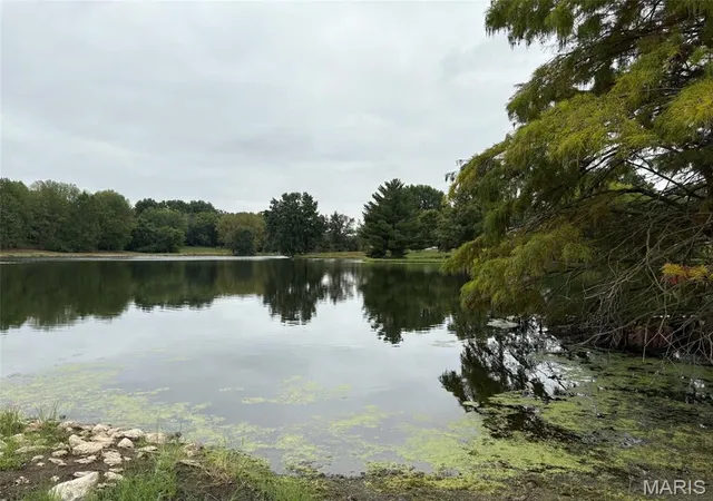 Photo 4 of Single family home for sale at 21114 Hickory St, Grafton, IL 62037 | MLS# MIS26061479 | Listing updated on 2026-10-01
