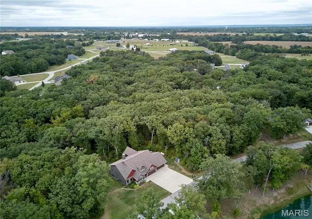 Photo 3 of Single family home for sale at 62 Copper Hills Cvs, Troy, MO 63379 | MLS# MIS26061482 | Listing updated on 2026-10-07