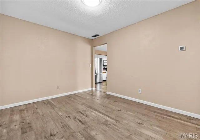 Photo 4 of Single family home for sale at 737 Deerfield Dr, Swansea, IL 62226 | MLS# MIS26061483 | Listing updated on 2026-10-05