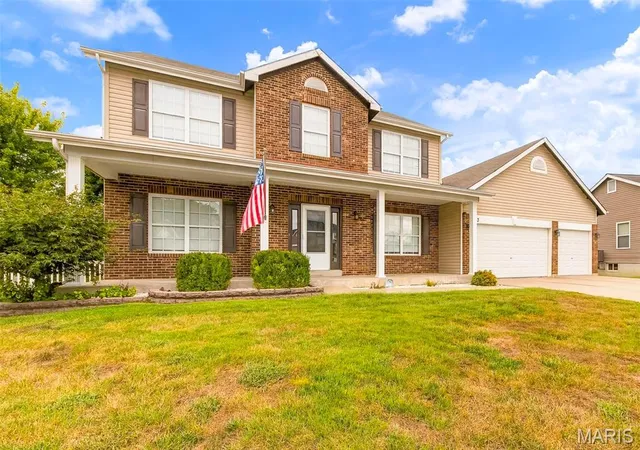 Photo 2 of Single family home for sale at 153 Prairie Blfs Dr, Wentzville, MO 63385 | MLS# MIS26061485 | Listing updated on 2026-10-08