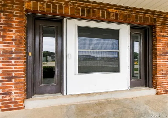 Photo 3 of Single family home for sale at 153 Prairie Blfs Dr, Wentzville, MO 63385 | MLS# MIS26061485 | Listing updated on 2026-10-08