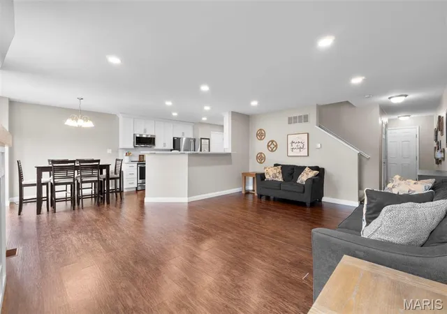 Photo 3 of Single family home for sale at 609 Spring Manor, O Fallon, MO 63368 | MLS# MIS26061486 | Listing updated on 2026-09-25