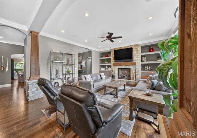 Photo 4 of Single family home for sale at 2000 Diehr Rd, Wentzville, MO 63385 | MLS# MIS26061493 | Listing updated on 2026-10-28