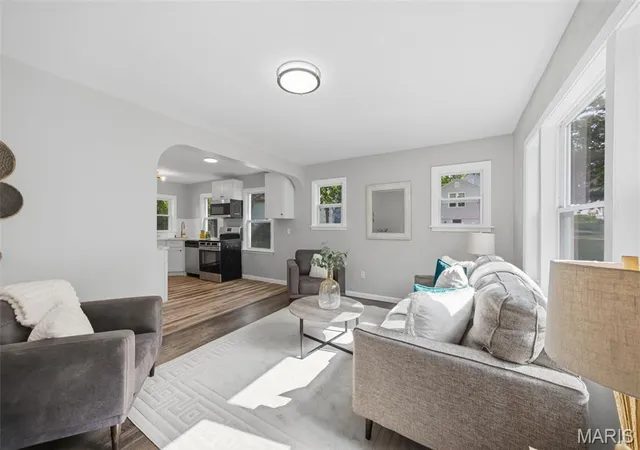 Photo 2 of Single family home for sale at 609 Clover Ln, Saint Louis, MO 63126 | MLS# MIS26061494 | Listing updated on 2026-09-27