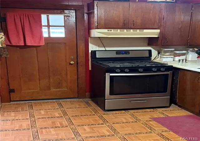 Photo 3 of Single family home for sale at 445 Laclede St, Lebanon, MO 65536 | MLS# MIS26061497 | Listing updated on 2026-09-25