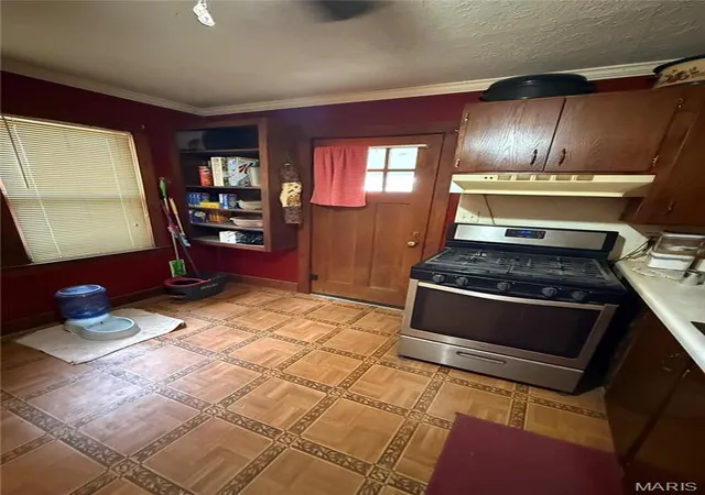 Photo 3 of Single family home for sale at 445 Laclede St, Lebanon, MO 65536 | MLS# MIS26061497 | Listing updated on 2026-09-25