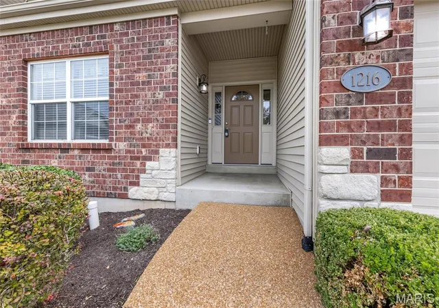 Photo 4 of House for sale at 1216 Emerald Gdns Dr, Saint Peters, MO 63376 | MLS# MIS26061504 | Listing updated on 2026-10-02
