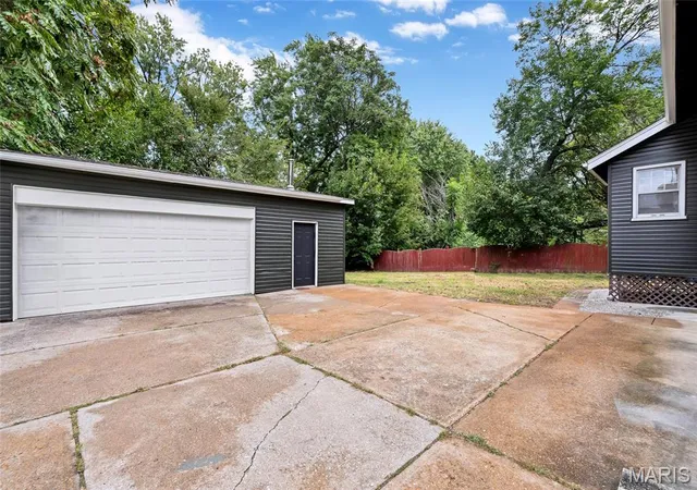 Photo 2 of Single family home for sale at 9119 Shelley Ave, Saint Louis, MO 63114 | MLS# MIS26061508 | Listing updated on 2026-10-04