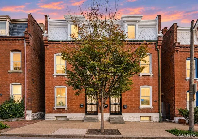 Multi family home for sale at 1309 Shenandoah Ave, Saint Louis, MO 63104 | MLS# MIS26061511