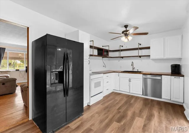 Photo 4 of Single family home for sale at 2115 S 5th Street, Mascoutah, IL 62258 | MLS# MIS26061512 | Listing updated on 2026-09-23