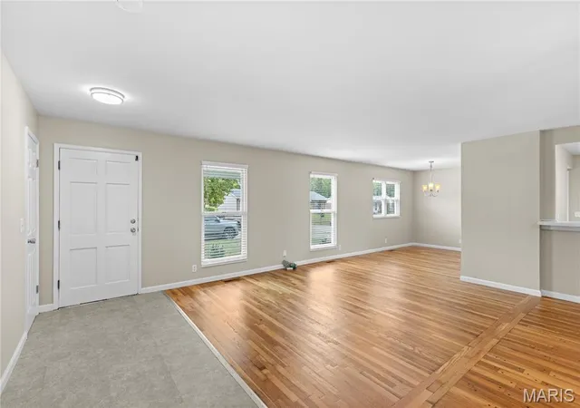 Photo 3 of Single family home for sale at 1411 Sherwood Forest Dr, Florissant, MO 63031 | MLS# MIS26061513 | Listing updated on 2026-09-25