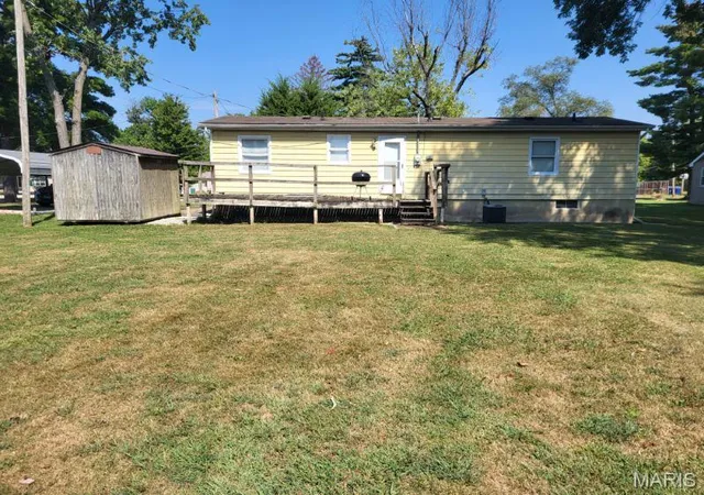 Photo 3 of Single family home for sale at 4940 Redwood Ln, Granite City, IL 62040 | MLS# MIS26061516 | Listing updated on 2026-10-03
