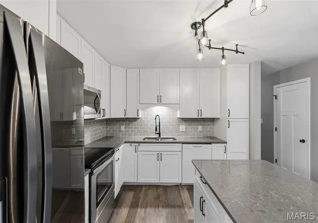 Photo 3 of Single family home for sale at 309 E Shiloh Dr, Red Bud, IL 62278 | MLS# MIS26061518 | Listing updated on 2026-09-27