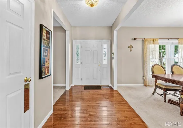 Photo 2 of Single family home for sale at 9 Amber Grain Ct, O Fallon, MO 63368 | MLS# MIS26061521 | Listing updated on 2026-09-25