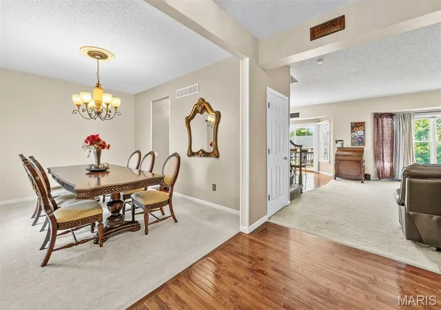 Photo 3 of Single family home for sale at 9 Amber Grain Ct, O Fallon, MO 63368 | MLS# MIS26061521 | Listing updated on 2026-09-25