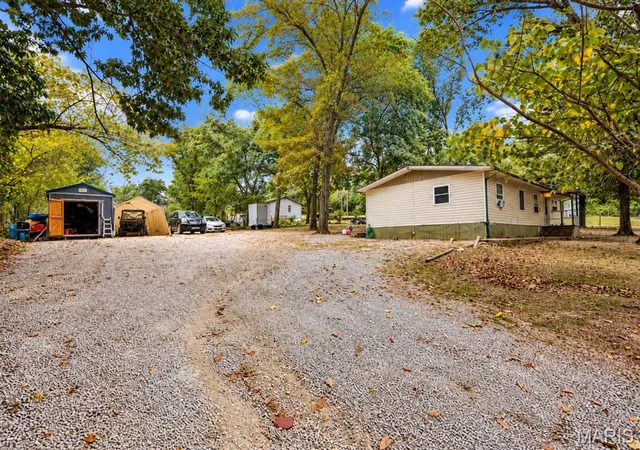 Photo 3 of Single family home for sale at 10112 Boyer St, Potosi, MO 63664 | MLS# MIS26061522 | Listing updated on 2026-09-30