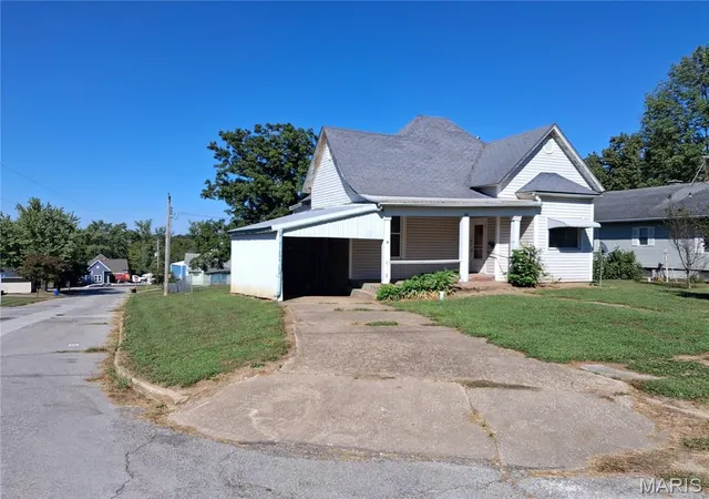 Photo 1 of Single family home for sale at 538 Cooper Ave, Paris, MO 65275 | MLS# MIS26061523 | Listing updated on 2026-09-29