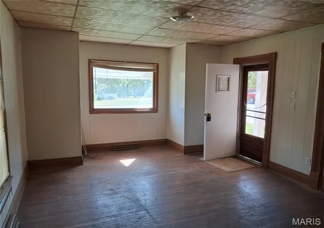Photo 4 of Single family home for sale at 538 Cooper Ave, Paris, MO 65275 | MLS# MIS26061523 | Listing updated on 2026-09-29