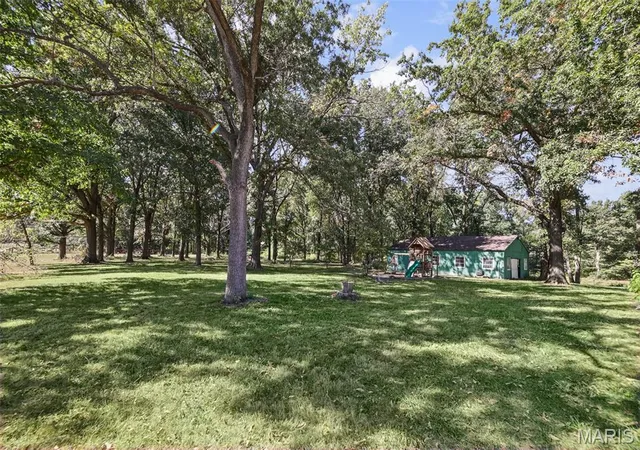 Photo 4 of Single family home for sale at 7511 Jerusalem Rd, Edwardsville, IL 62025 | MLS# MIS26061526 | Listing updated on 2026-10-07