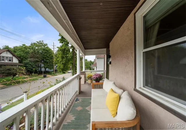 Photo 4 of Sale Pending at 6539 Bartmer Ave, Saint Louis, MO 63130 | MLS# MIS26061534 | Listing updated on 2026-10-03