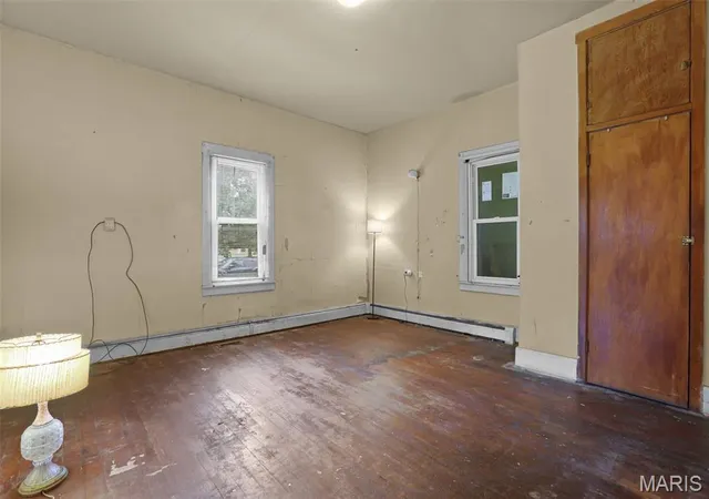 Photo 3 of Single family home for sale at 209 W 6th South St, Mount Olive, IL 62069 | MLS# MIS26061538 | Listing updated on 2026-10-05
