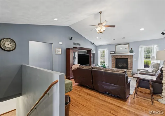 Photo 4 of Sale Pending at 4540 Baywood Ln, Smithton, IL 62285 | MLS# MIS26061540 | Listing updated on 2026-10-06