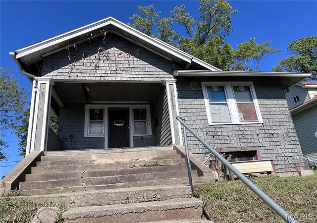 Photo 1 of Single family home for sale at 1217 N Spanish St, Cape Girardeau, MO 63701 | MLS# MIS26061543 | Listing updated on 2026-09-23