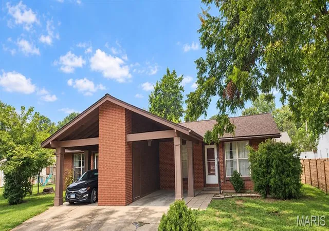 Photo 1 of Multi family home for sale at 9 Concord Dr, Millstadt, IL 62260 | MLS# MIS26061544 | Listing updated on 2026-09-23