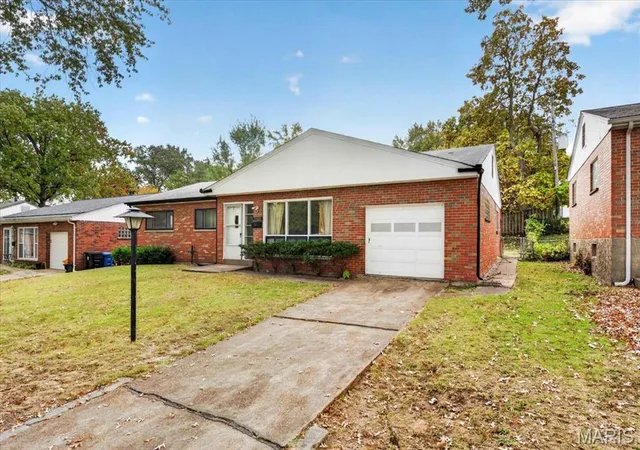 Photo 1 of Single family home for sale at 7730 Peach Tree Ln, Saint Louis, MO 63130 | MLS# MIS26061547 | Listing updated on 2026-10-28
