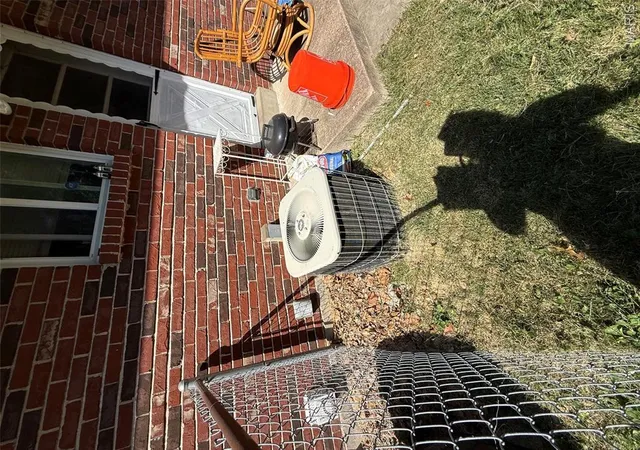 Photo 17 of Sale Pending at 3560 Dixie Dr, Saint Ann, MO 63074 | MLS# MIS26061558 | Listing updated on 2026-09-29