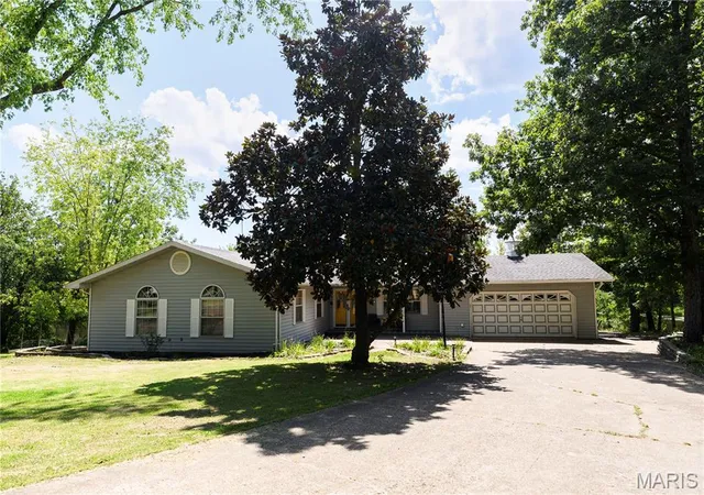 Photo 1 of Single family home for sale at 125 Iroquois, Irondale, MO 63648 | MLS# MIS26061567 | Listing updated on 2026-09-30
