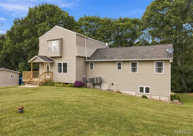 Photo 3 of Single family home for sale at 1333 S Highway 19, Hermann, MO 65041 | MLS# MIS26061575 | Listing updated on 2026-09-24