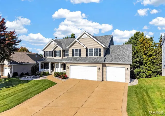 Photo 2 of Single family home for sale at 1248 Twinleaf Cir, Saint Peters, MO 63376 | MLS# MIS26061578 | Listing updated on 2026-10-23