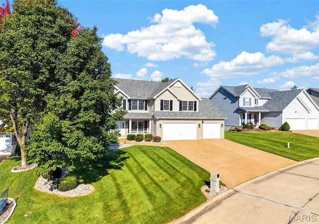 Photo 3 of Single family home for sale at 1248 Twinleaf Cir, Saint Peters, MO 63376 | MLS# MIS26061578 | Listing updated on 2026-10-23