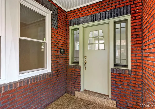 Photo 2 of Single family home for sale at 6922 Marquette Ave, Saint Louis, MO 63139 | MLS# MIS26061585 | Listing updated on 2026-10-15