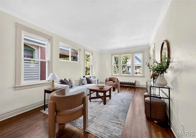 Photo 4 of Single family home for sale at 6922 Marquette Ave, Saint Louis, MO 63139 | MLS# MIS26061585 | Listing updated on 2026-10-15