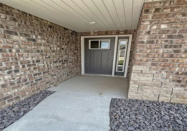 Photo 4 of House for sale at 625 Rhapsody Ln, Troy, IL 62294 | MLS# MIS26061587 | Listing updated on 2026-09-28