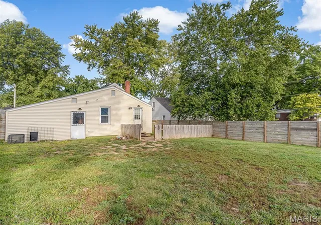 Photo 25 of Single family home for sale at 458 N Library St, Waterloo, IL 62298 | MLS# MIS26061589 | Listing updated on 2026-10-22