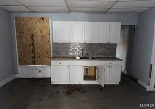 Photo 4 of Single family home for sale at 5233 Cates Ave, Saint Louis, MO 63108 | MLS# MIS26061591 | Listing updated on 2026-09-23