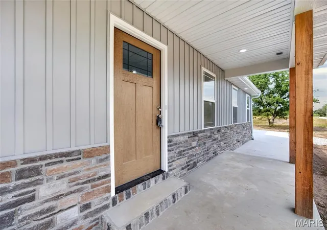 Photo 4 of Single family home for sale at 31125 Old Hwy 5, Lebanon, MO 65536 | MLS# MIS26061597 | Listing updated on 2026-09-23