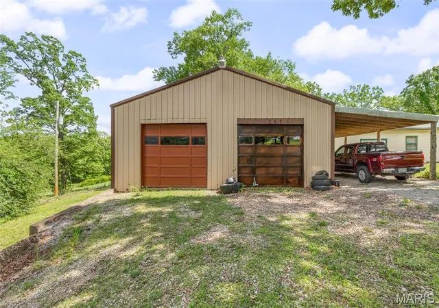 Photo 3 of Single family home for sale at 10018 Jj Hwy, Valles Mines, MO 63087 | MLS# MIS26061600 | Listing updated on 2026-09-23