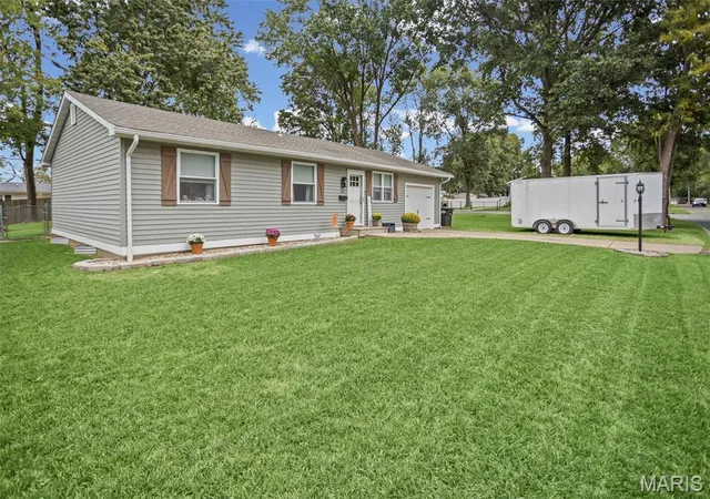 Photo 4 of Single family home for sale at 113 Hawbrook Pl, Jerseyville, IL 62052 | MLS# MIS26061601 | Listing updated on 2026-10-01