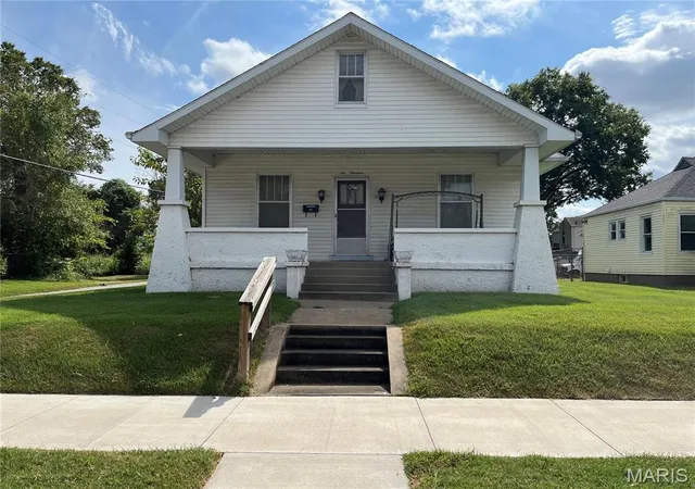Photo 1 of Single family home for sale at 617 & 619 Jefferson Ave, Cape Girardeau, MO 63703 | MLS# MIS26061611 | Listing updated on 2026-10-06