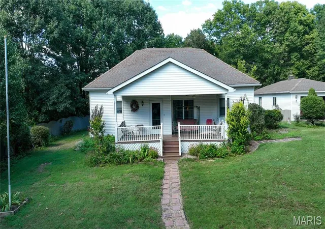 Photo 1 of Single family home for sale at 100 Fisher Ave, Sawyerville, IL 62085 | MLS# MIS26061613 | Listing updated on 2026-10-05